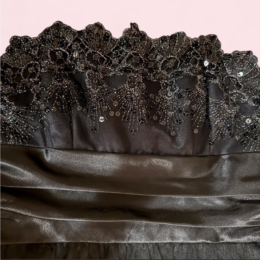 Masquerade Cocktail Dress - Picture 2 of 3